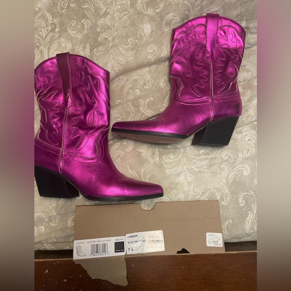 Dolce Vita Landen Electric Pink Boots - Size 9.5- EUC